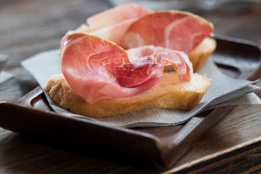 Coppa Piacentina DOP su pane