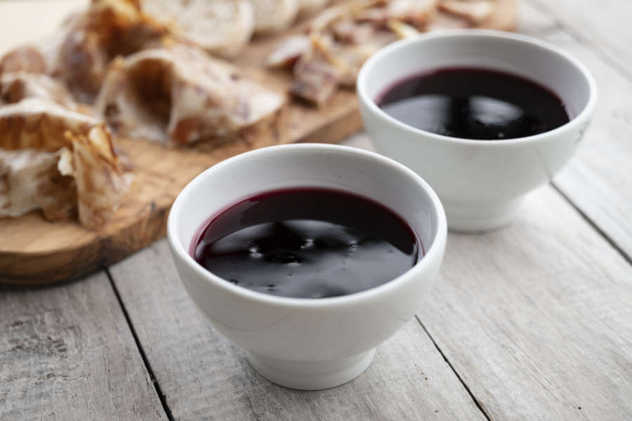 Vino Gutturnio DOC dei colli piacentini - in tazza ceramica